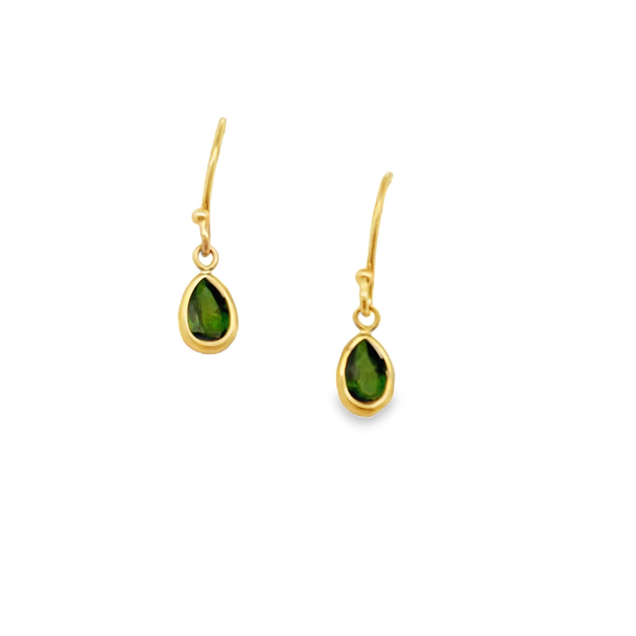 14k yellow gold pear shaped di - Kelly Wade Jewelers