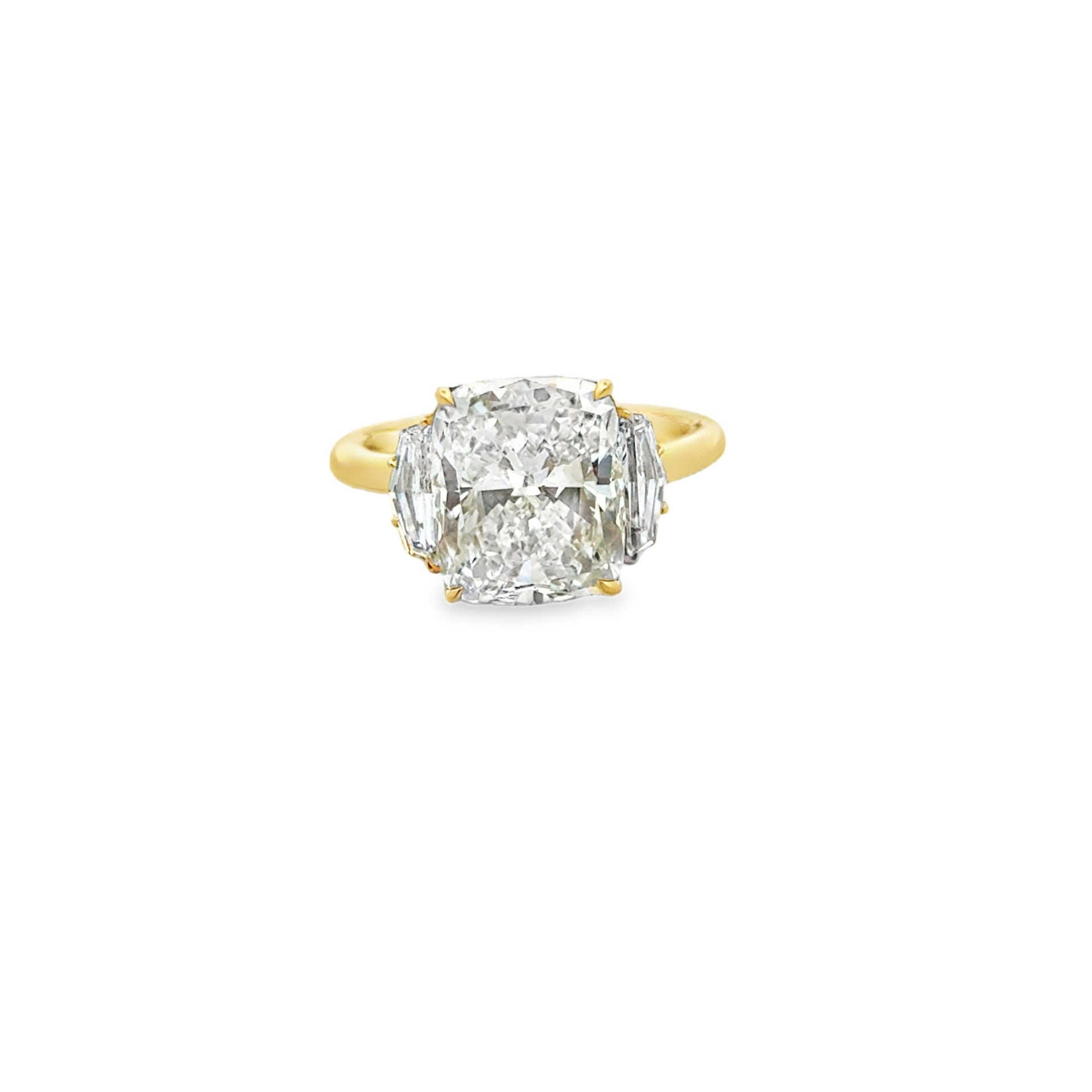 18k yellow gold cushion cut di - Kelly Wade Jewelers