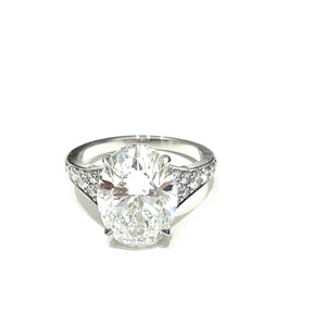 
                
                    Load image into Gallery viewer, Platinum oval diamond 5.01ctw
                
            