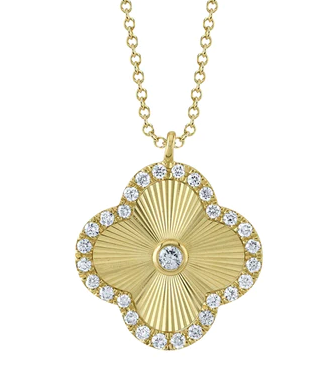 
                
                    Load image into Gallery viewer, 14k yellow gold clover pendant
                
            