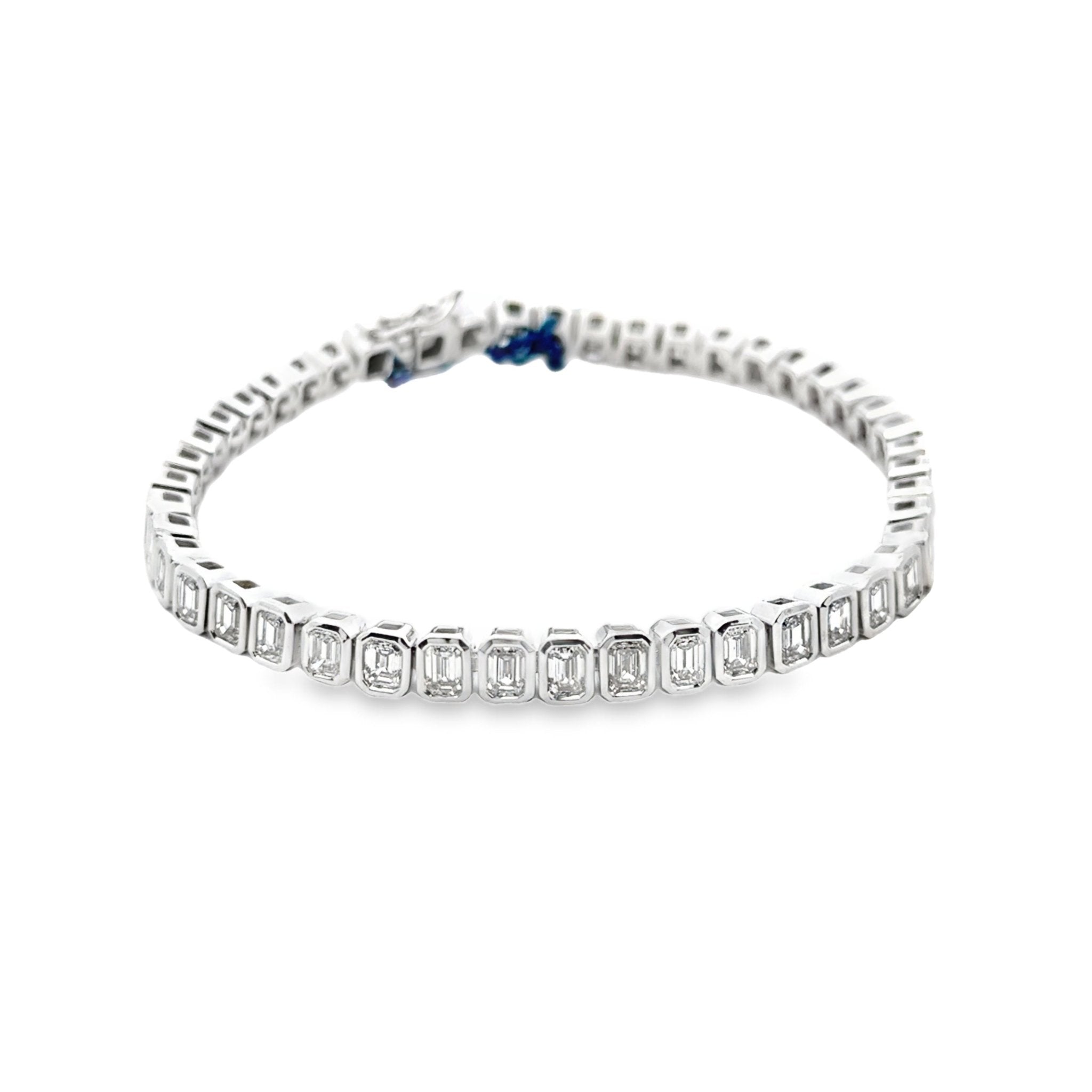 Emerald Cut Diamond Tennis Bracelet - Kelly Wade Jewelers
