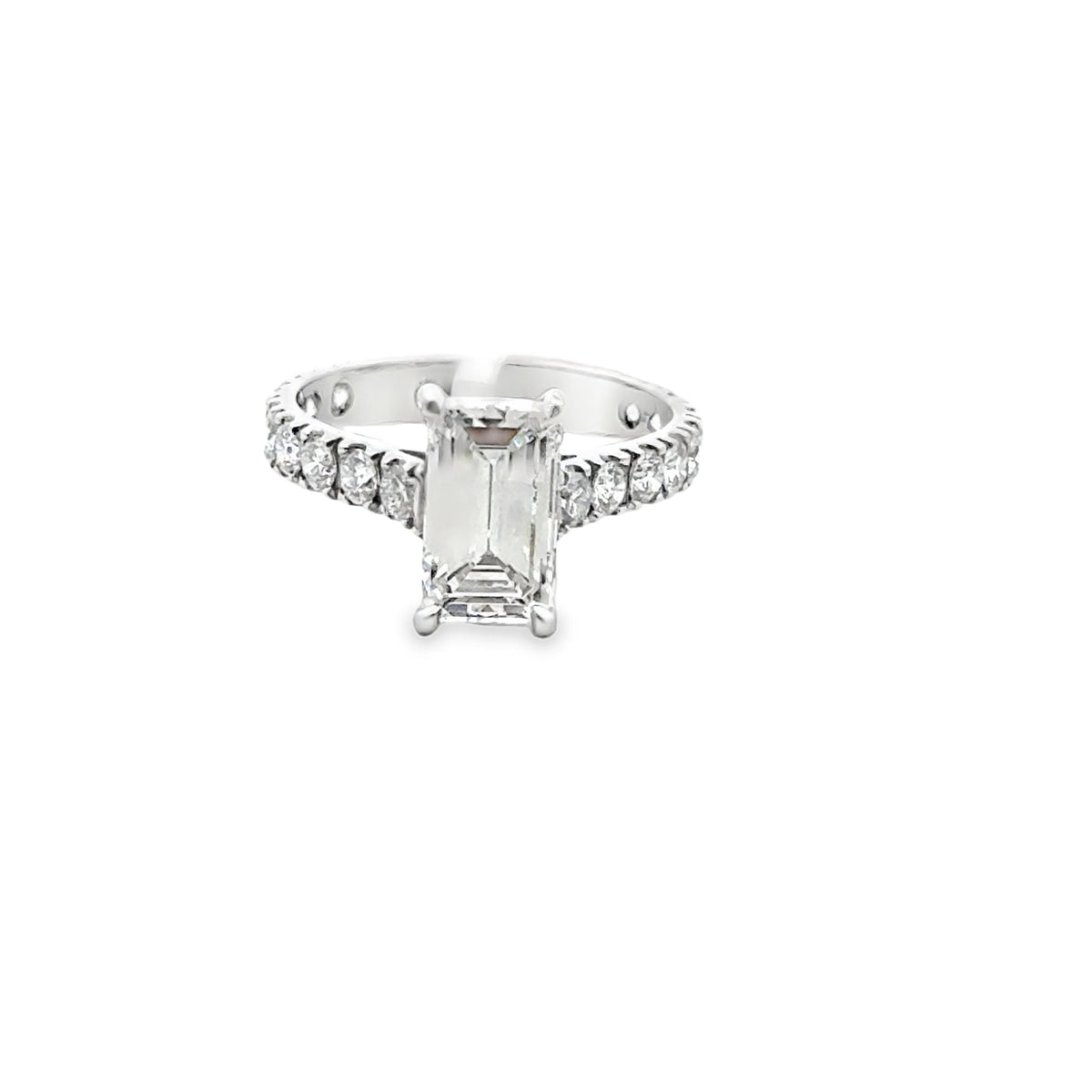 Estate Platinum elongated emer - Kelly Wade Jewelers