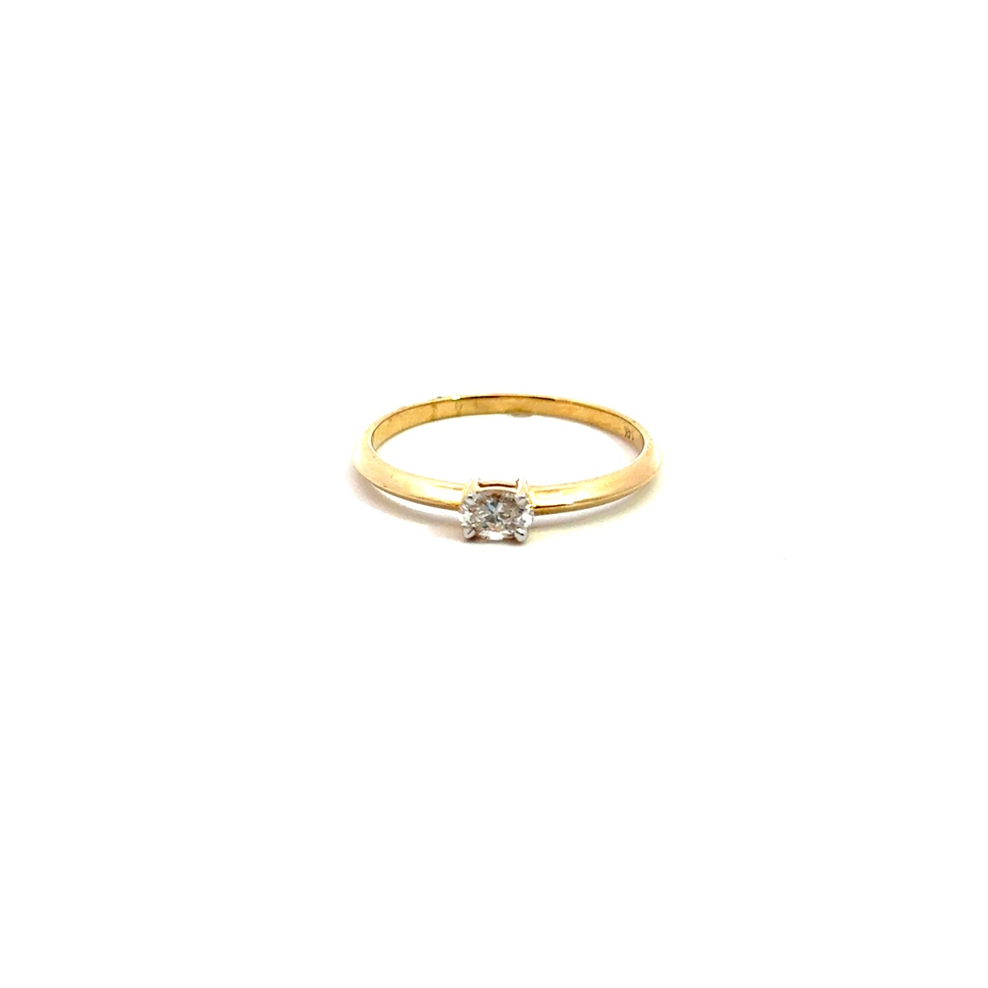 Oval Diamond Stack Ring - Kelly Wade Jewelers