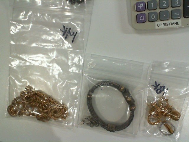 scrapping 35.5 g in 14K <2110 - Kelly Wade Jewelers